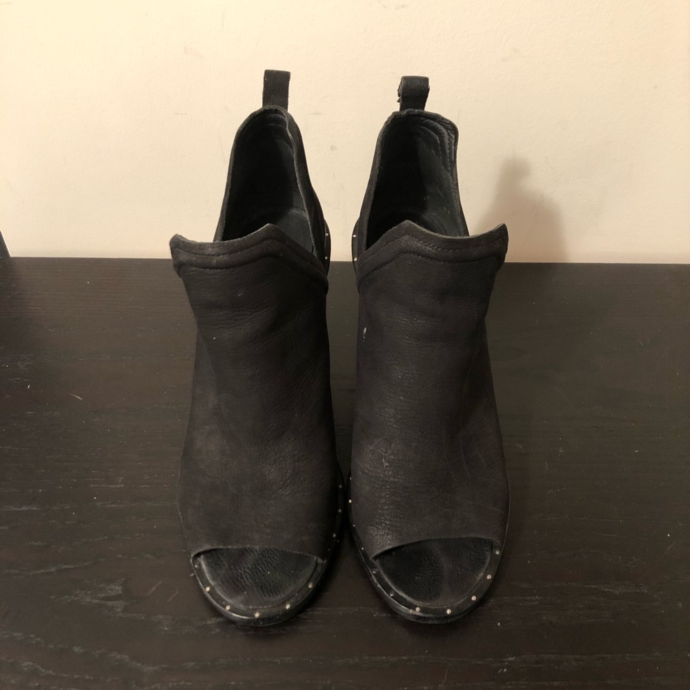 Sold! Mercer Edit western style leather heels - Picture 7 of 8